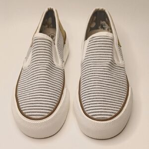 Women's Tommy Bahama Shoes